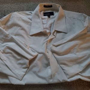 White long sleeve button up shirt XL 17/17.5 34/35